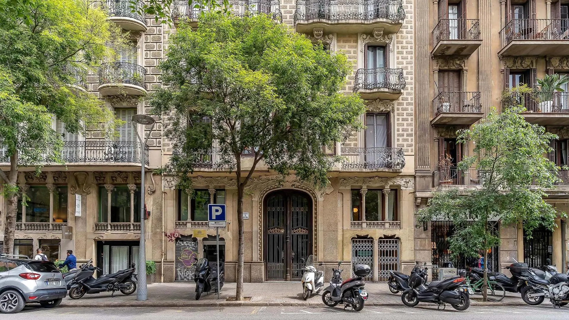 Canela Homes Barcelona Art
