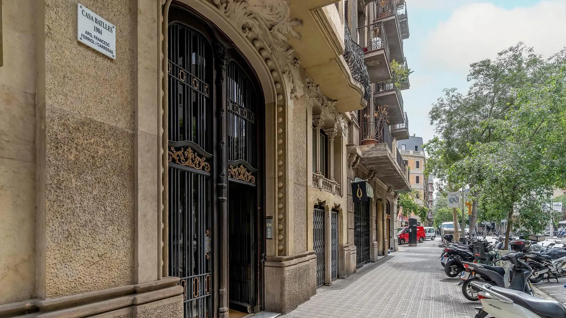 Canela Homes Barcelona Art