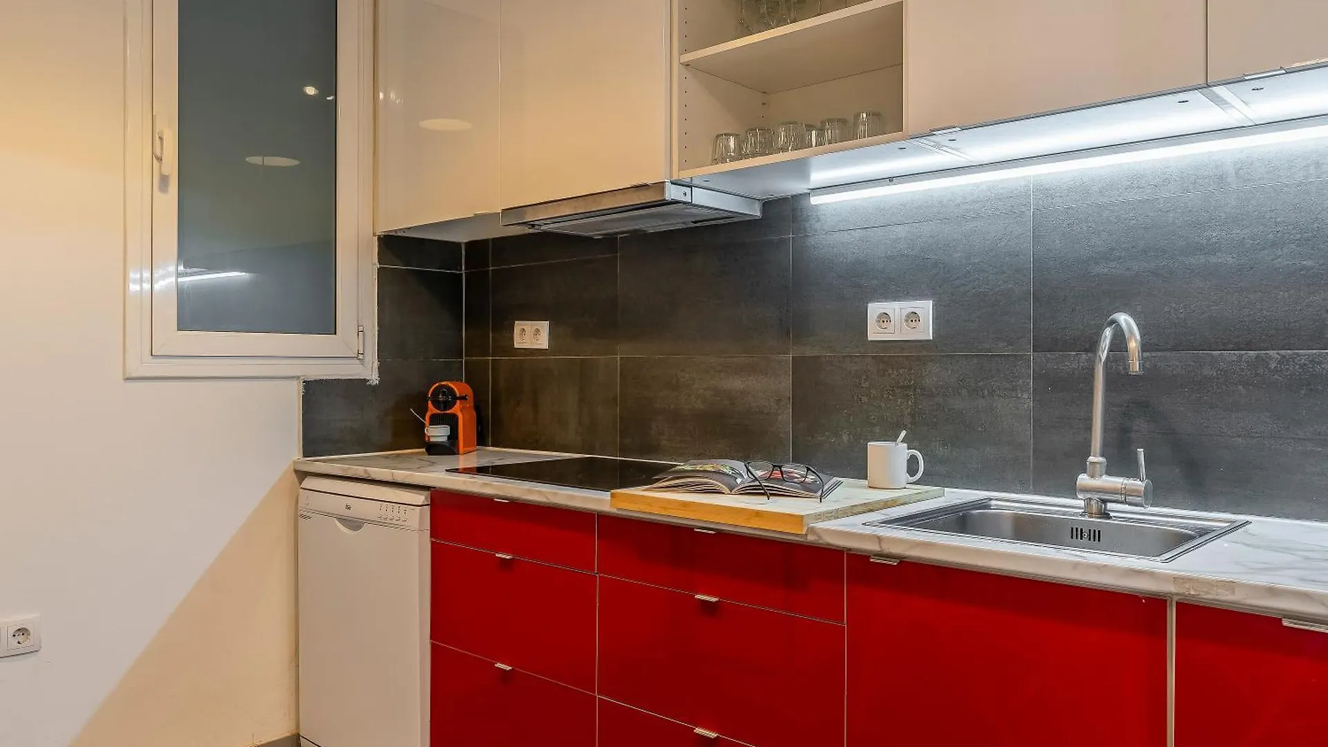 Canela Homes Barcelona Art